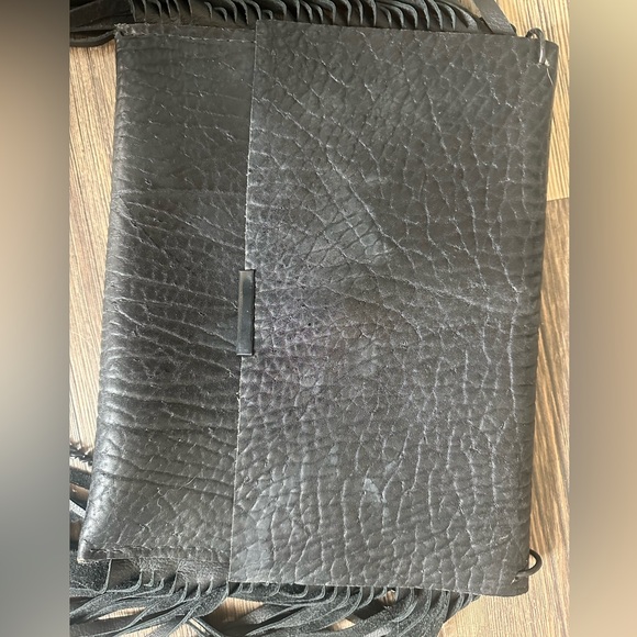 NWOT black leather fringe handbag with chain strap - Picture 7 of 7